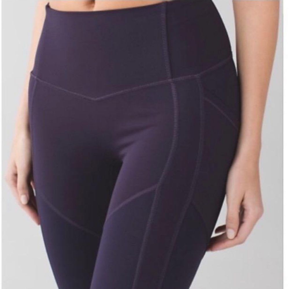 Lululemon pants, "all the right places"